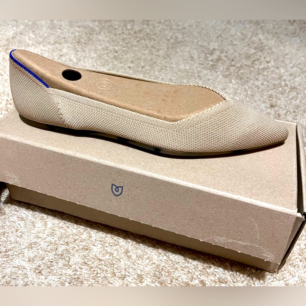 Women’s Rothy’s “The Point” size 9